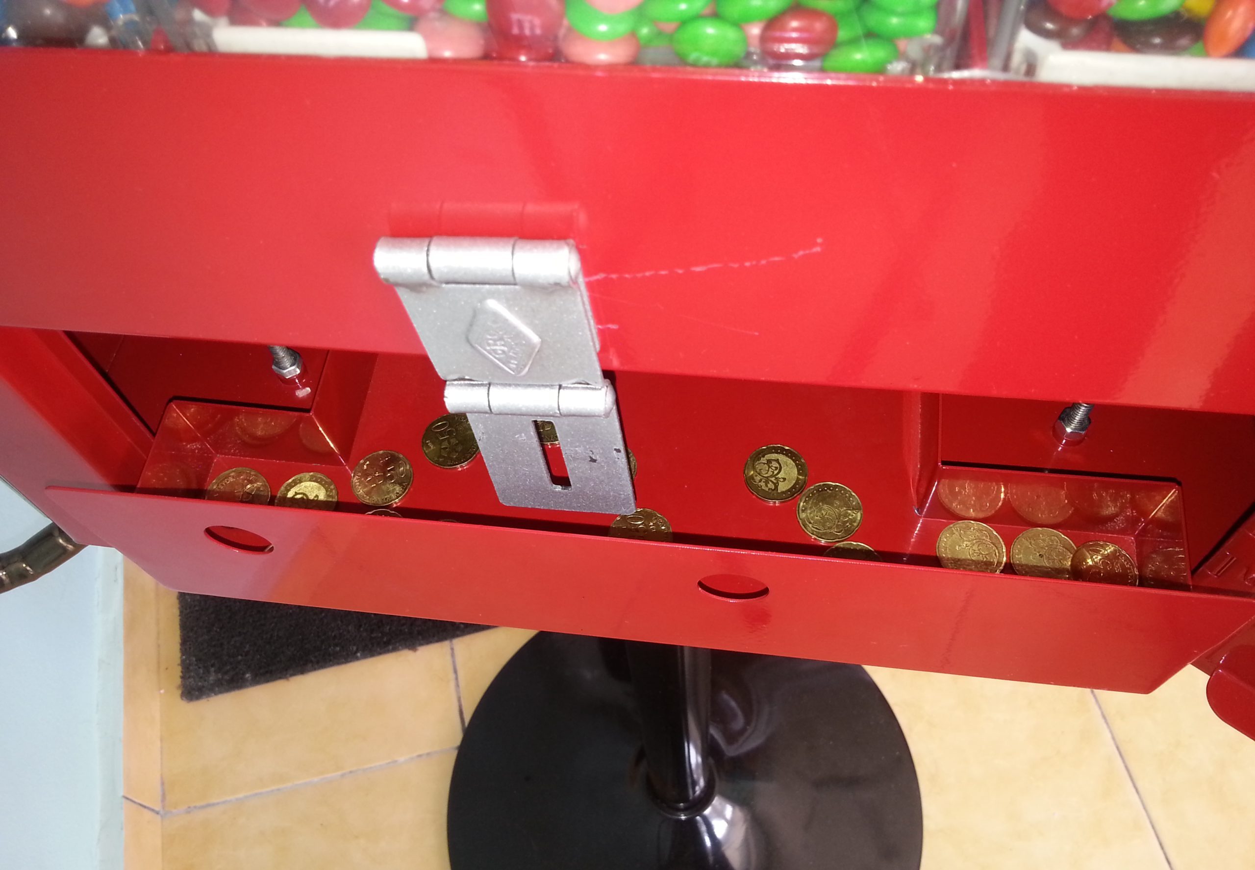 Candy Vending Machine 1