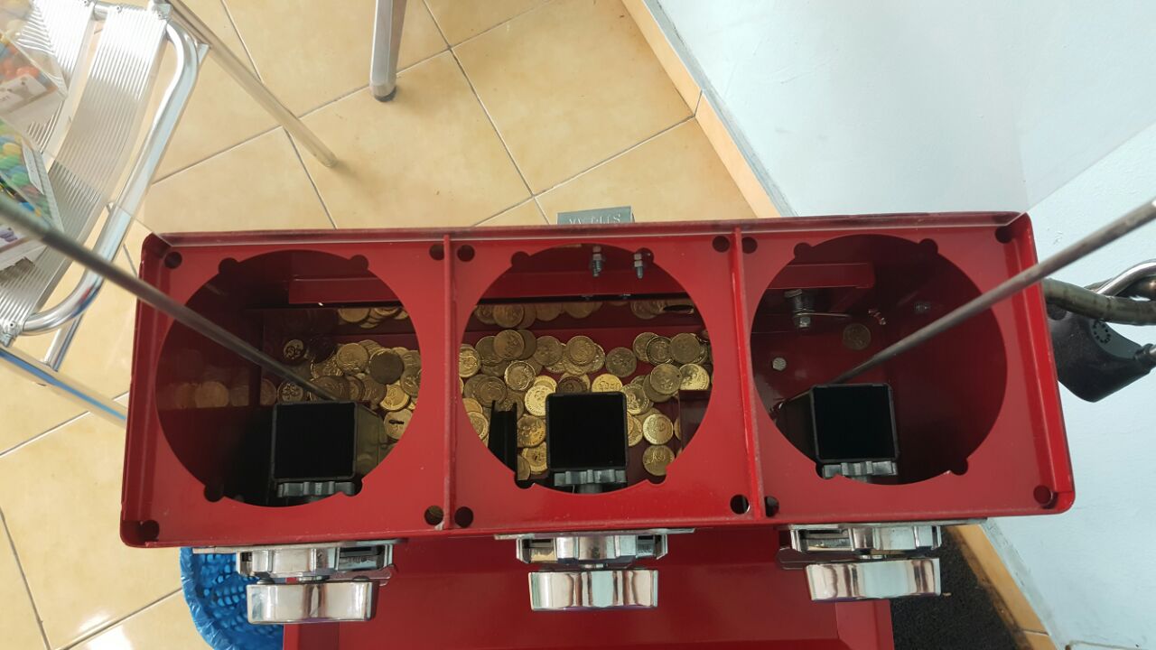 Candy Vending Machine 8